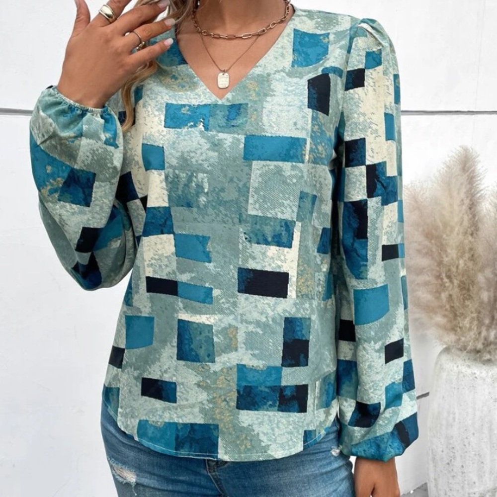 Geometric Blouse - Picture 2 of 8